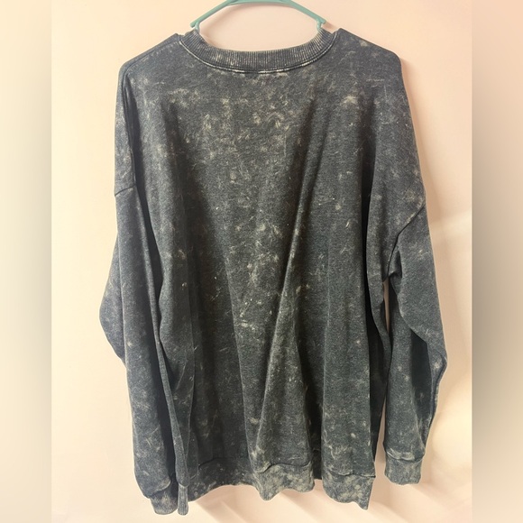 No Boundaries Free Spirit Graphic Women's Sweater - Black and Multicolor - Picture 5 of 9
